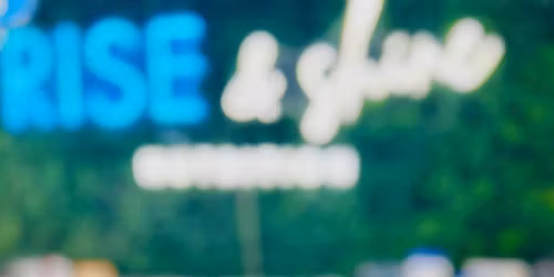 Holiday Sip n\u2019 Shop