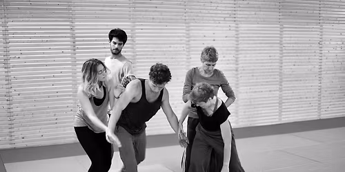 Labo-danse exp\u00e9rimental : mouvements corporels et connexion