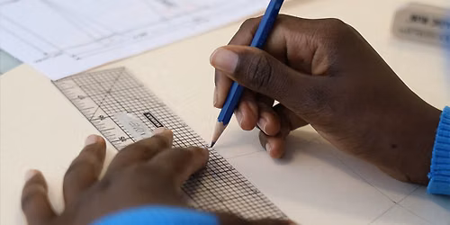 Learn how to make sewing patterns in our beginner patternmaking course!!