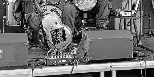 Big Joe Bones Blues-First time at Pharmacie Arms 