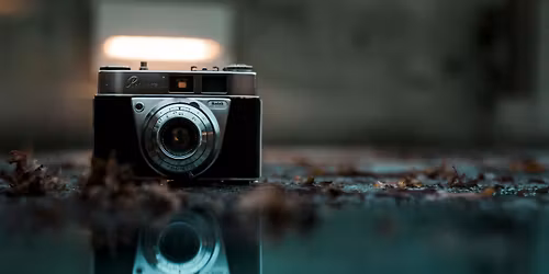 Composition in photography: Guiding lines & Negative Space