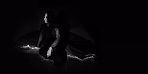 Arooj Aftab in Loul\u00e9