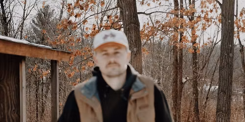 LIVE MUSIC with Reese Glover