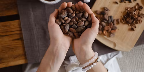 SACRED CACAO DEEP MEDITATION TO BREAK OUT OF PAST TRAUMAS