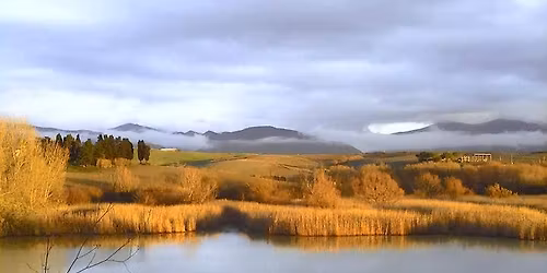 Al crepuscolo intorno al Lago