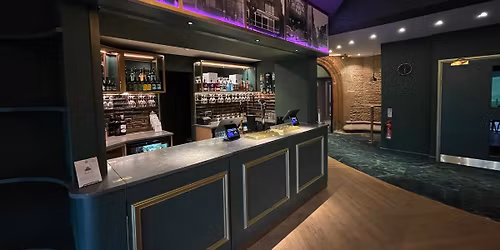 Manford's Comedy Club | Kenilworth