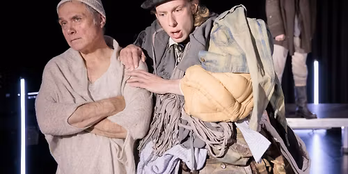 Drau\u00dfen vor der T\u00fcr \/ NEUES GLOBE THEATER PREMIERE