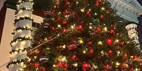 Merry & Bright Charles Town City Lighting 12-4
