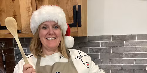 Kates "Cheat" Christmas Cake demonstration!