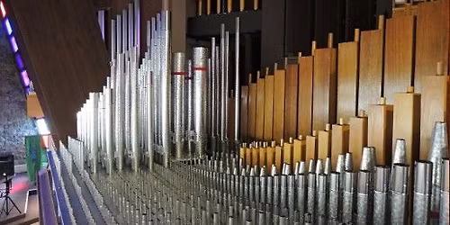 Christmas at the Organ with Annette Upton