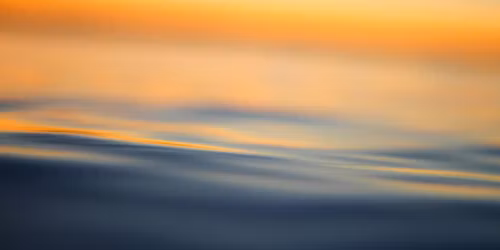 Konsert med Adolf Fredriks kyrkas ungdomsk\u00f6r ''S\u00e5nger kan b\u00e4ra''