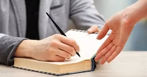 Hannah's Book Singing 