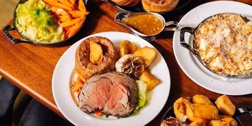 Friendsgiving Dinner