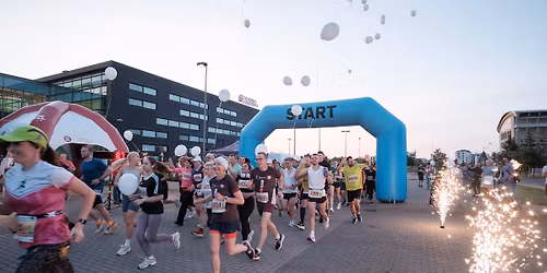 VIII Otwarte Akademickie Mistrzostwa \u0141om\u017cy w nocnym biegu ulicznym na 10 km 