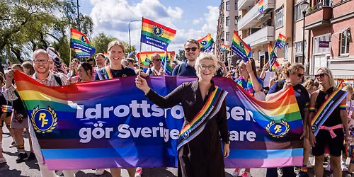 G\u00e5 med RF och idrottsr\u00f6relsen i Prideparaden