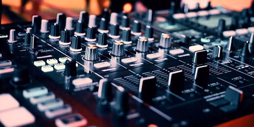 OPEN DECKS @ THE GRAYSON!