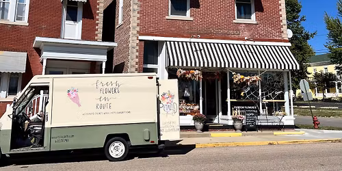 Build your own bouquet- flower bar!\u263a\ufe0f\u2728