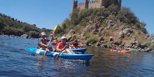 Subida em caminhada, descida em kayak!