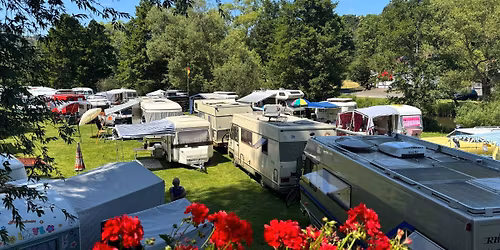 9. Young- und Oldtimer Camping