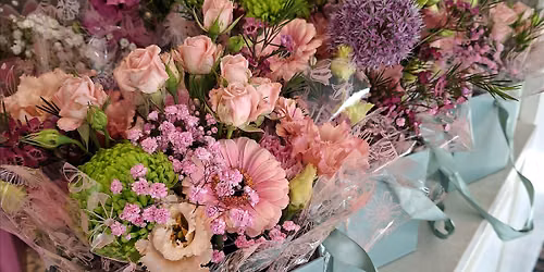 Hatbox Flower Arranging