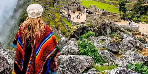 D\u00eda de lo muertos en Macchu Picchu Restobar