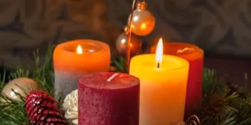 CREATE A YULE ALTAR