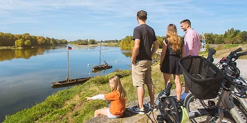 Du bateau au v\u00e9lo : une histoire des transports \u00e0 Orl\u00e9ans