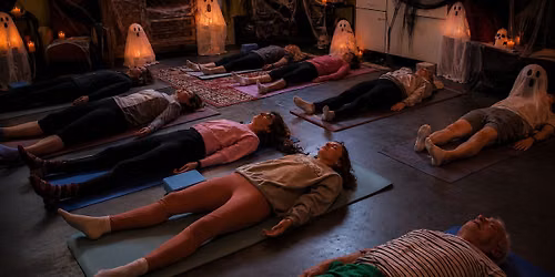Imperfect Yoga Halloween Saturday Brunch Club: L'age d'or