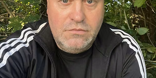 Dirk Bernemann liest sich selbst