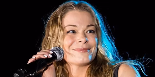 LeAnn Rimes: Greatest Hits Christmas Tour