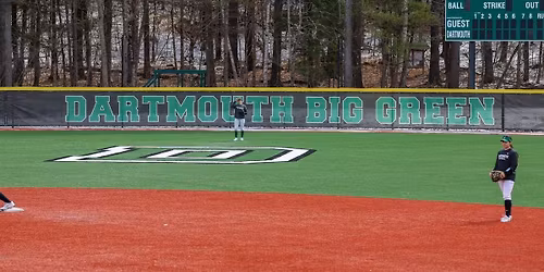 Parking Dartmouth Big Green at Harvard Crimson Mens Hockey