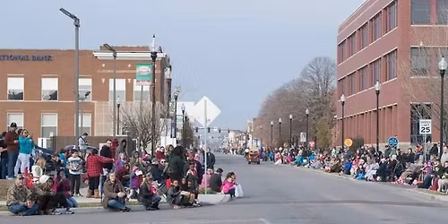Evansville's Christmas Parade on North Main