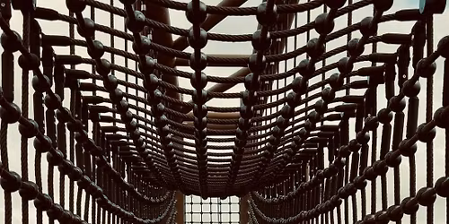 Zaans Regenboogcaf\u00e9 met de Oostzaanse zanger Stijn