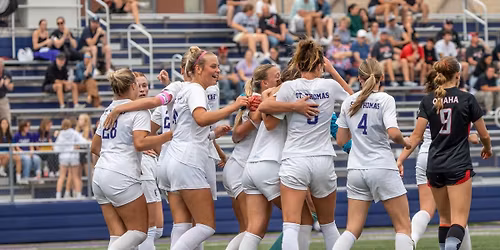 Denver Pioneers at St. Thomas Tommies Womens Basketball