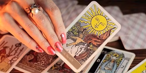 Tarot Readings w Miss Zoe