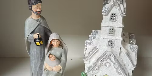 Christmas Shopping 🛍️ & Mingling with Avon!