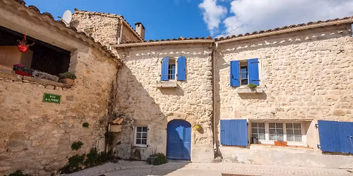 Visite guid\u00e9e de Saint-Mathieu-de-Tr\u00e9viers