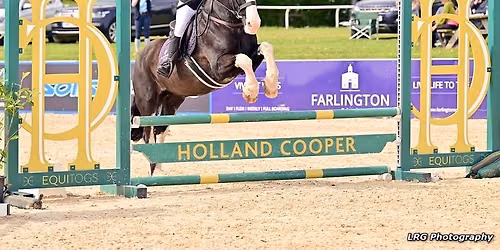 Unaffiliated show Jumping x-poles-90cm