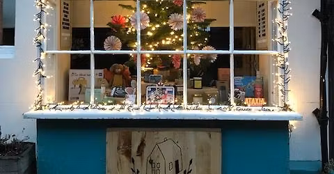 Late Opening at The Simple Life Unwrapped