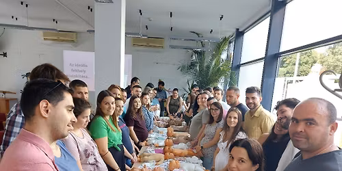 Sz\u00fcl\u00e9sfelk\u00e9sz\u00edt\u0151 P\u00e1lfi Bettivel P\u00e9csen