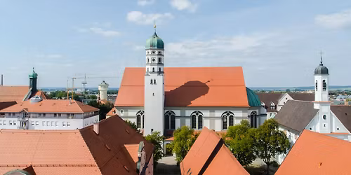 \u00d6ffentliche F\u00fchrung "Stadt der Kirchen: F\u00fchrung durch die Basilika St. Peter"