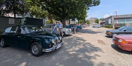 Oldtimers op bezoek
