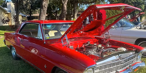 CLASSIC CAR CRUISE IN