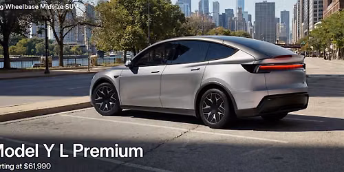 Tesla Downtown Pop up