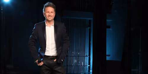 Gordon Goodwin's Big Phat Band, Take 6, Lee Ritenour, Eddie Daniels in Thousand Oaks