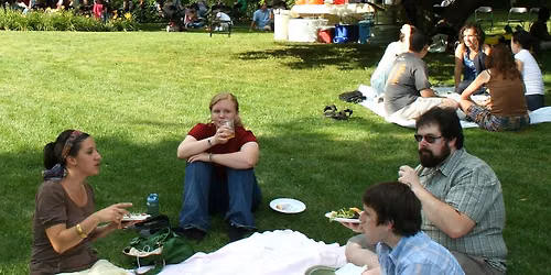 Member Picnic & Outdoor Art Tour