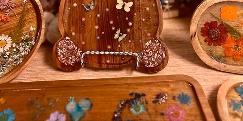 3\/27 Bunny Resin Board