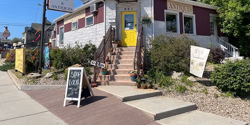 Winter Market at Dandelion Bouquet