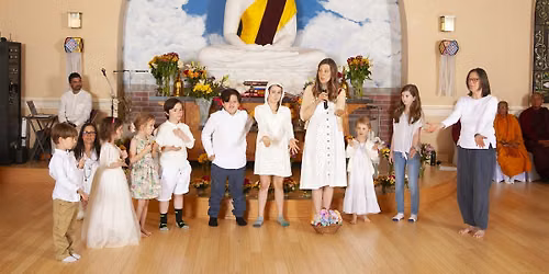 Buddha Kids  at the Temple!
