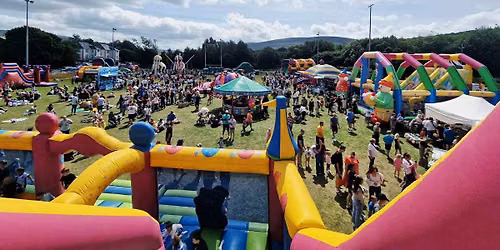 PLYMPTON INFLATABLE THEME PARK